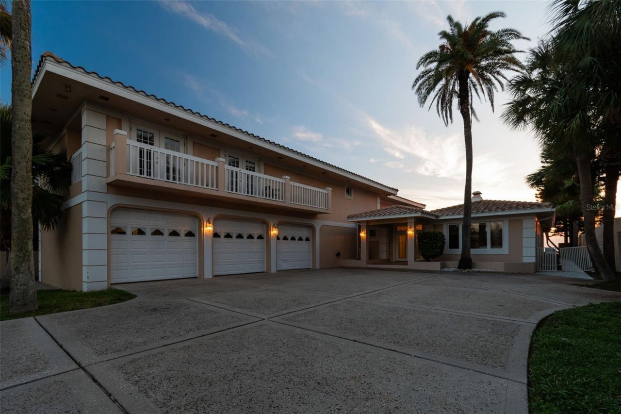 1520 Gulf Boulevard, Belleair Beach, FL 33786 Photo