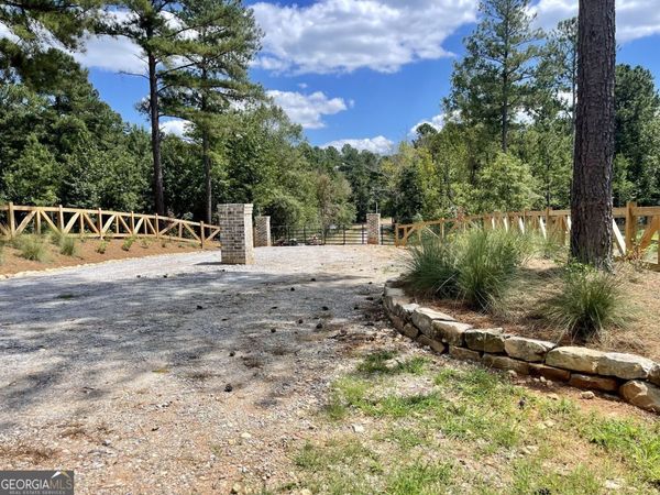 393 Harmony Gates Drive, Commerce, GA 30530