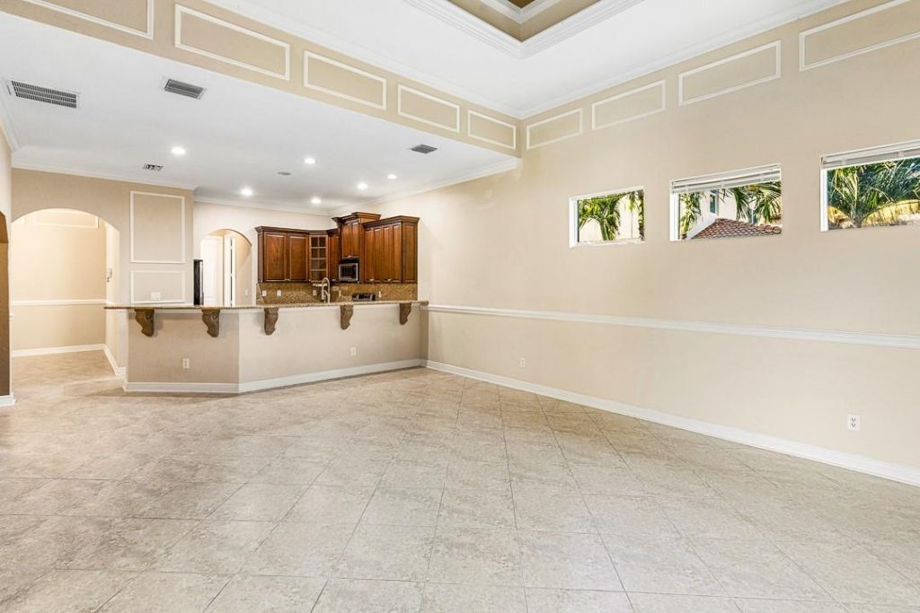 2081 SW Bayshore Boulevard, Port Saint Lucie, FL 34984 Photo