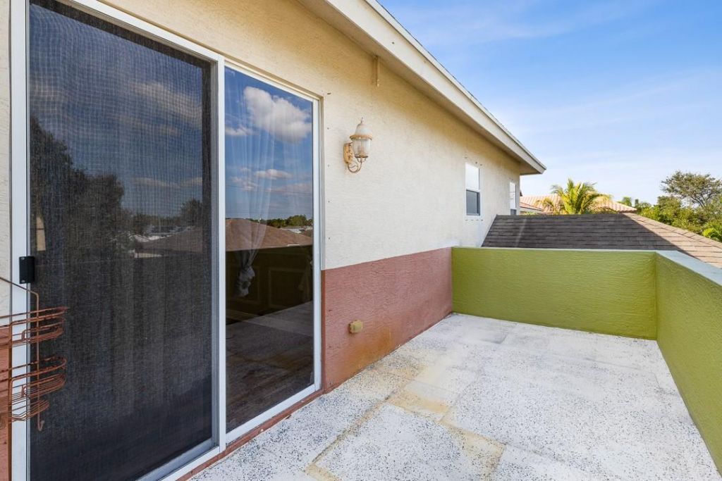 2081 SW Bayshore Boulevard, Port Saint Lucie, FL 34984 Photo