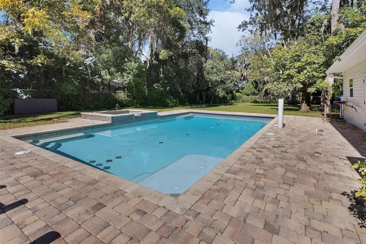 150 Lake Winnemissett Drive, Deland, FL 32724 Photo