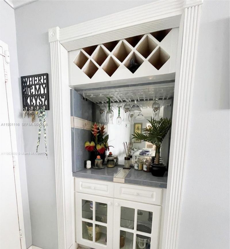 3180 S Ocean Dr, Unit 204, Hallandale Beach, FL 33009 Photo