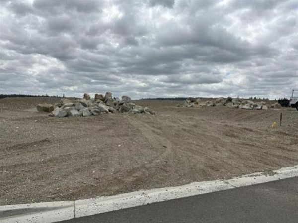 58 E Center Ln, Spokane, WA 99205