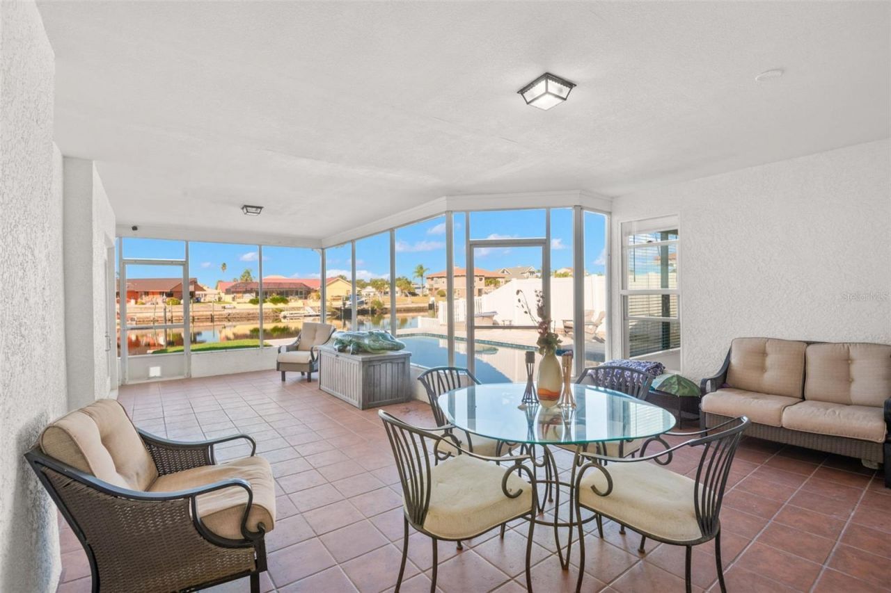 5451 Windward Way, New Port Richey, FL 34652 Photo