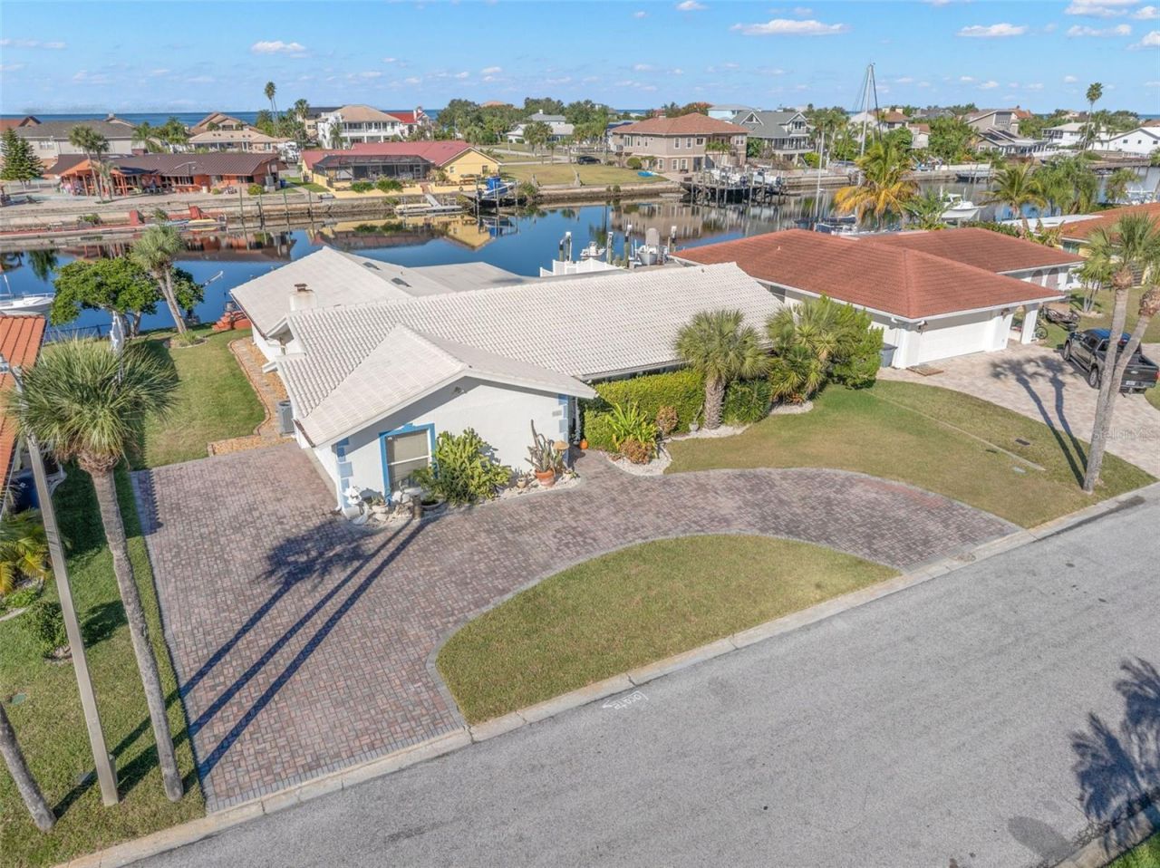 5451 Windward Way, New Port Richey, FL 34652 Photo