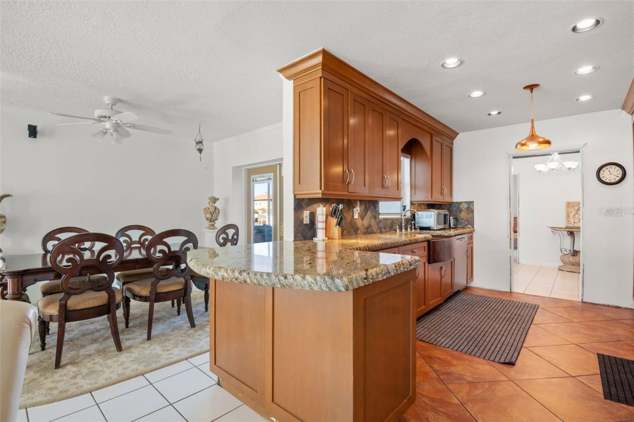 5451 Windward Way, New Port Richey, FL 34652 Photo