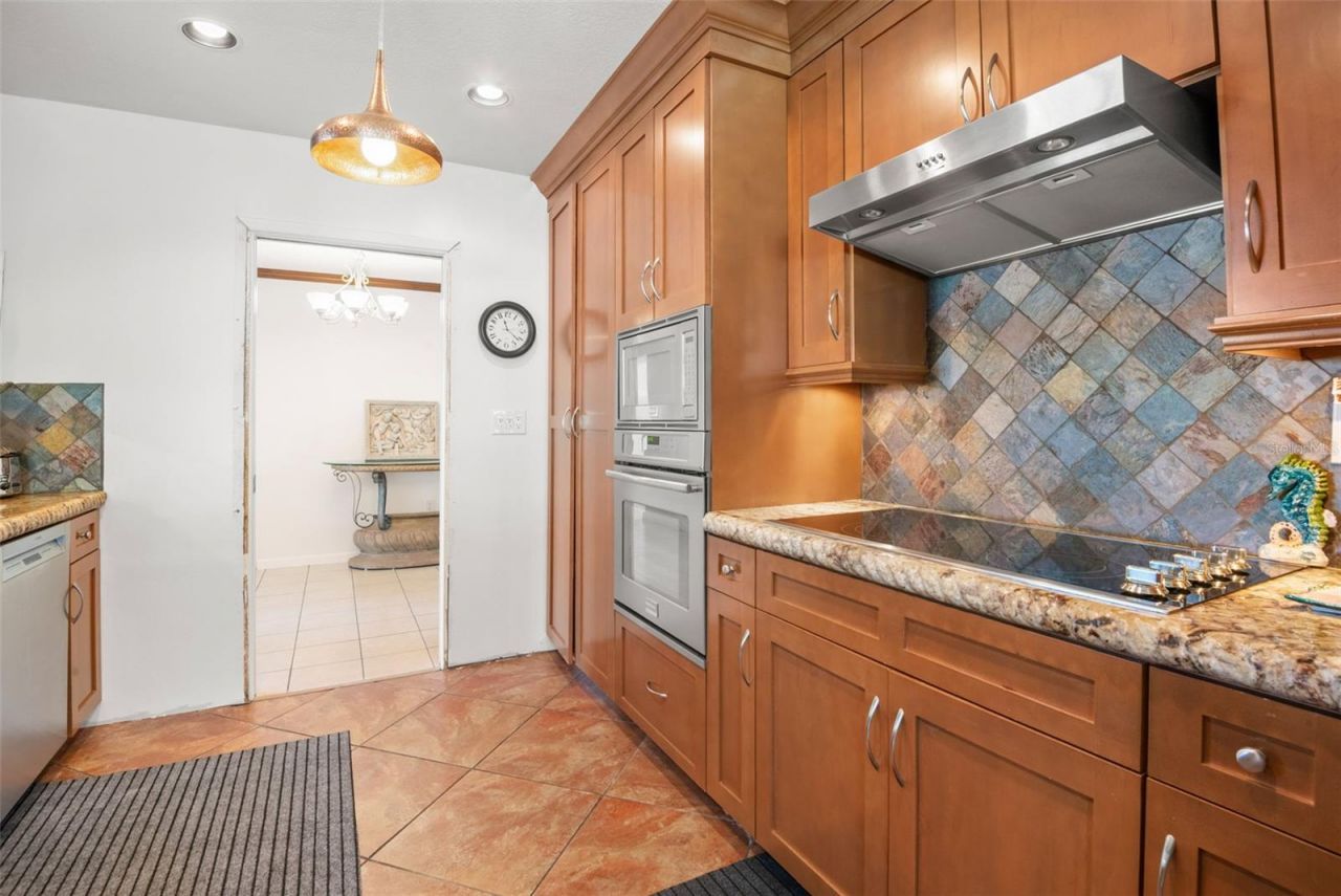 5451 Windward Way, New Port Richey, FL 34652 Photo