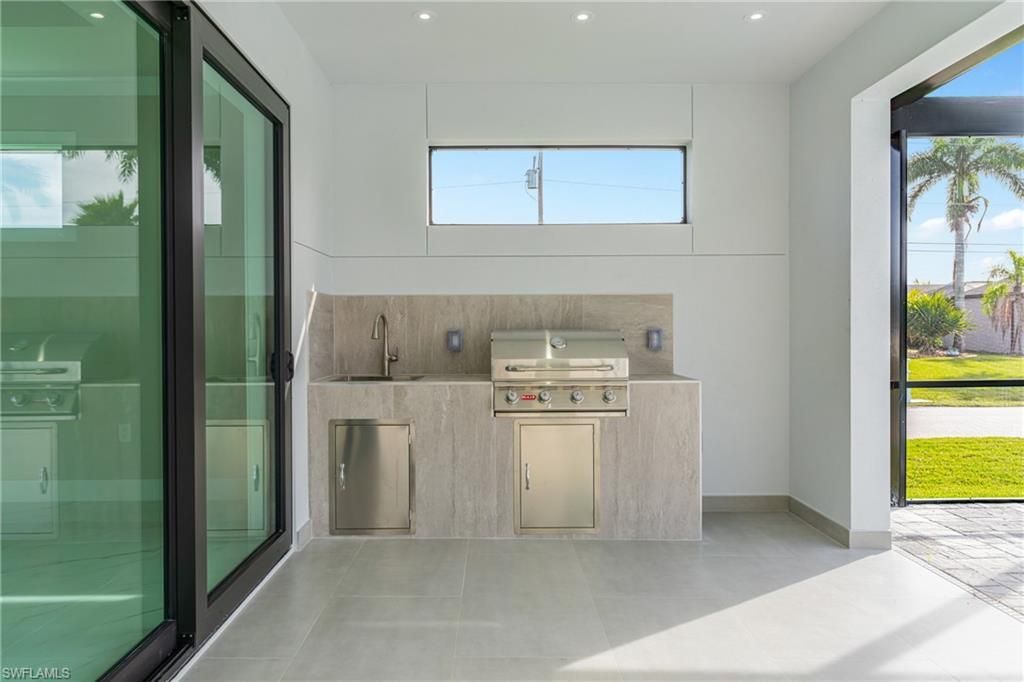 2100 SW 26th St, Cape Coral, FL 33914 Photo