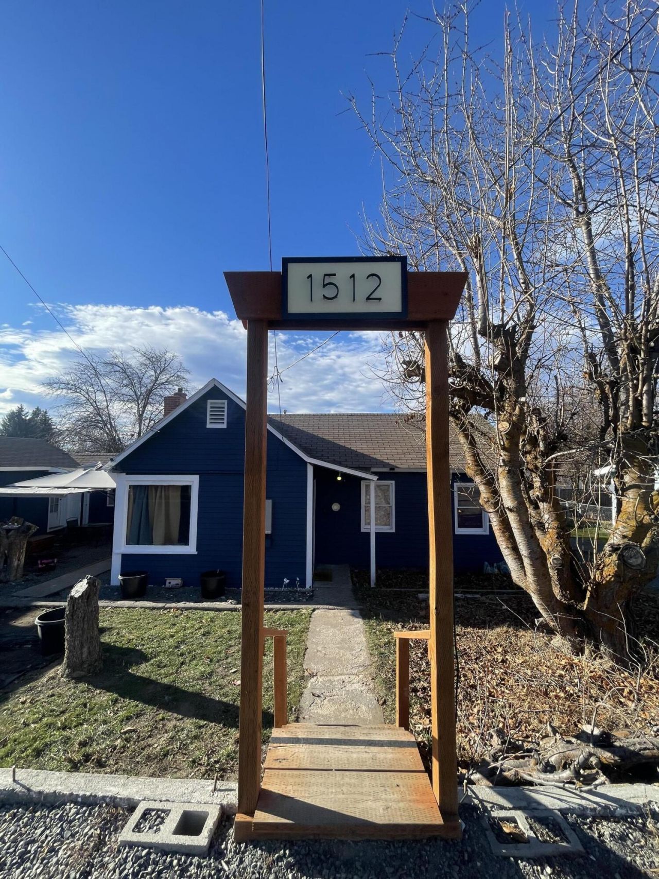 1512 Summers Lane, Klamath Falls, OR 97603 Main Photo