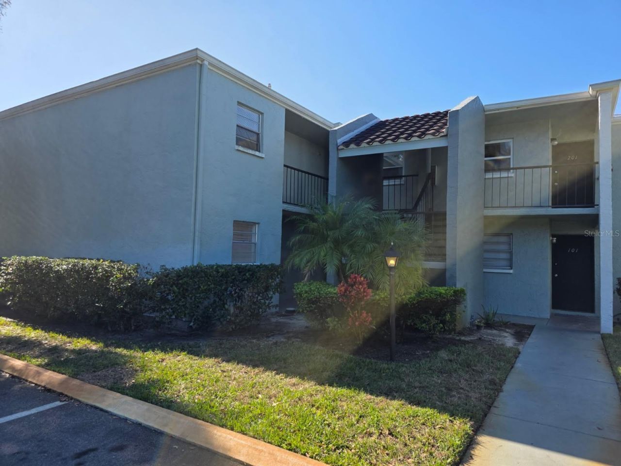 2860 Somerset Park Drive, Unit 103, Tampa, FL 33613 Main Photo
