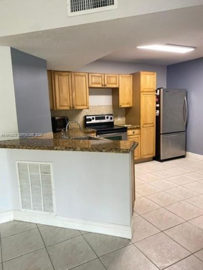 8901 Wiles Rd, Unit 103, Coral Springs, FL 33067 Photo