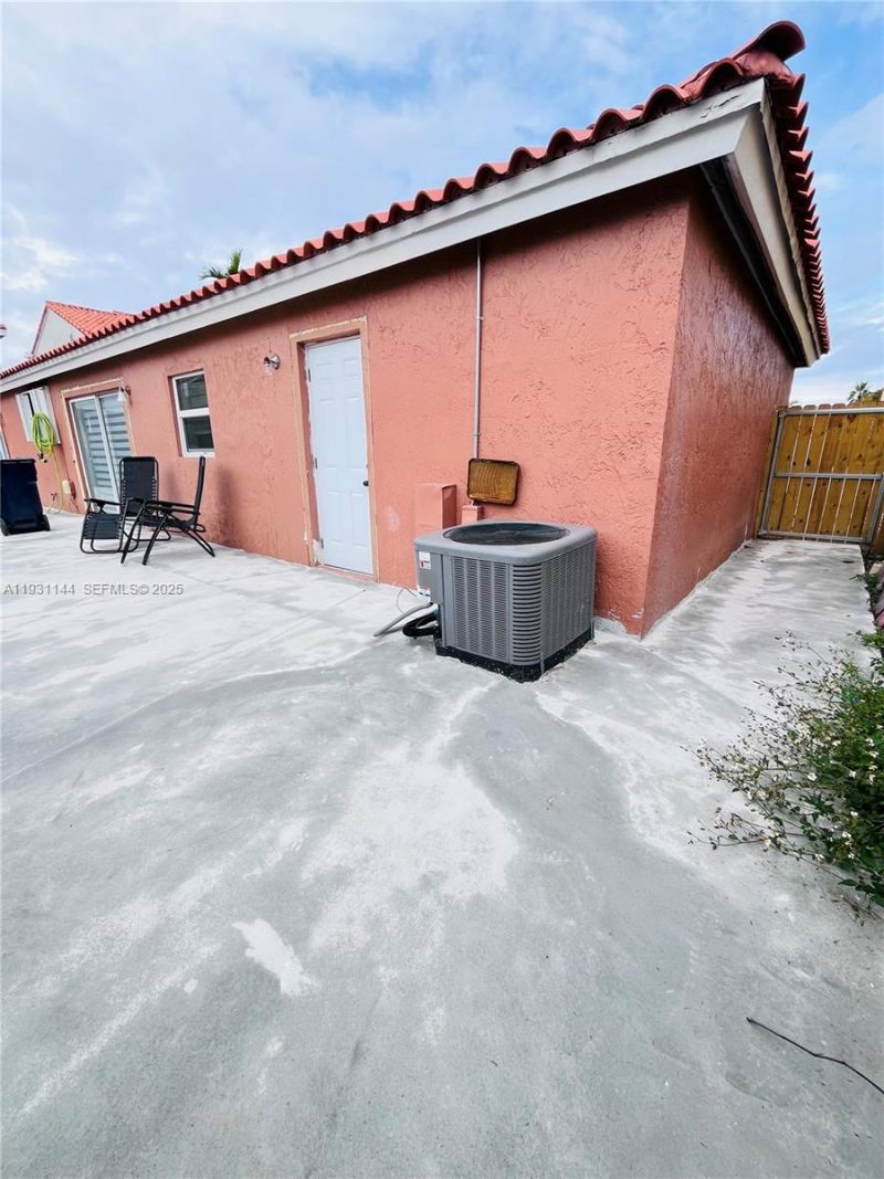 164 NW 85th Ct, Miami, FL 33126 Photo