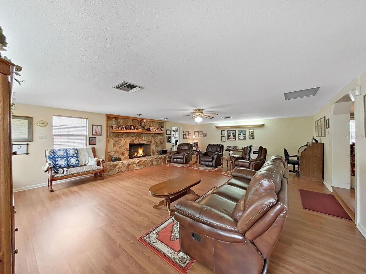 4105 Robinson Road, Valrico, FL 33594 Photo