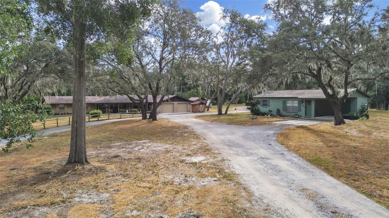 4105 Robinson Road, Valrico, FL 33594 Photo