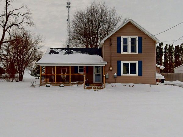 516 Washington St. E, Rockwell, IA 50469