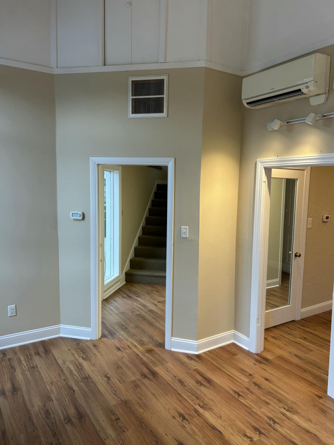 105 Wappoo Creek Drive Photo 11