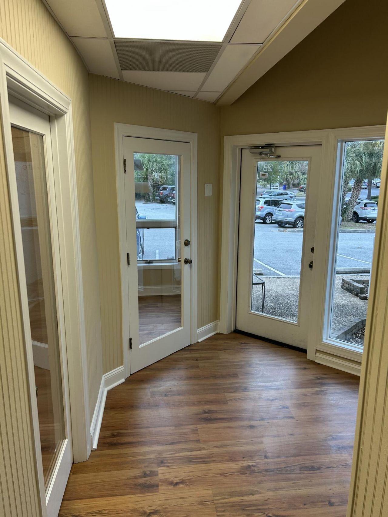 105 Wappoo Creek Drive Photo 4