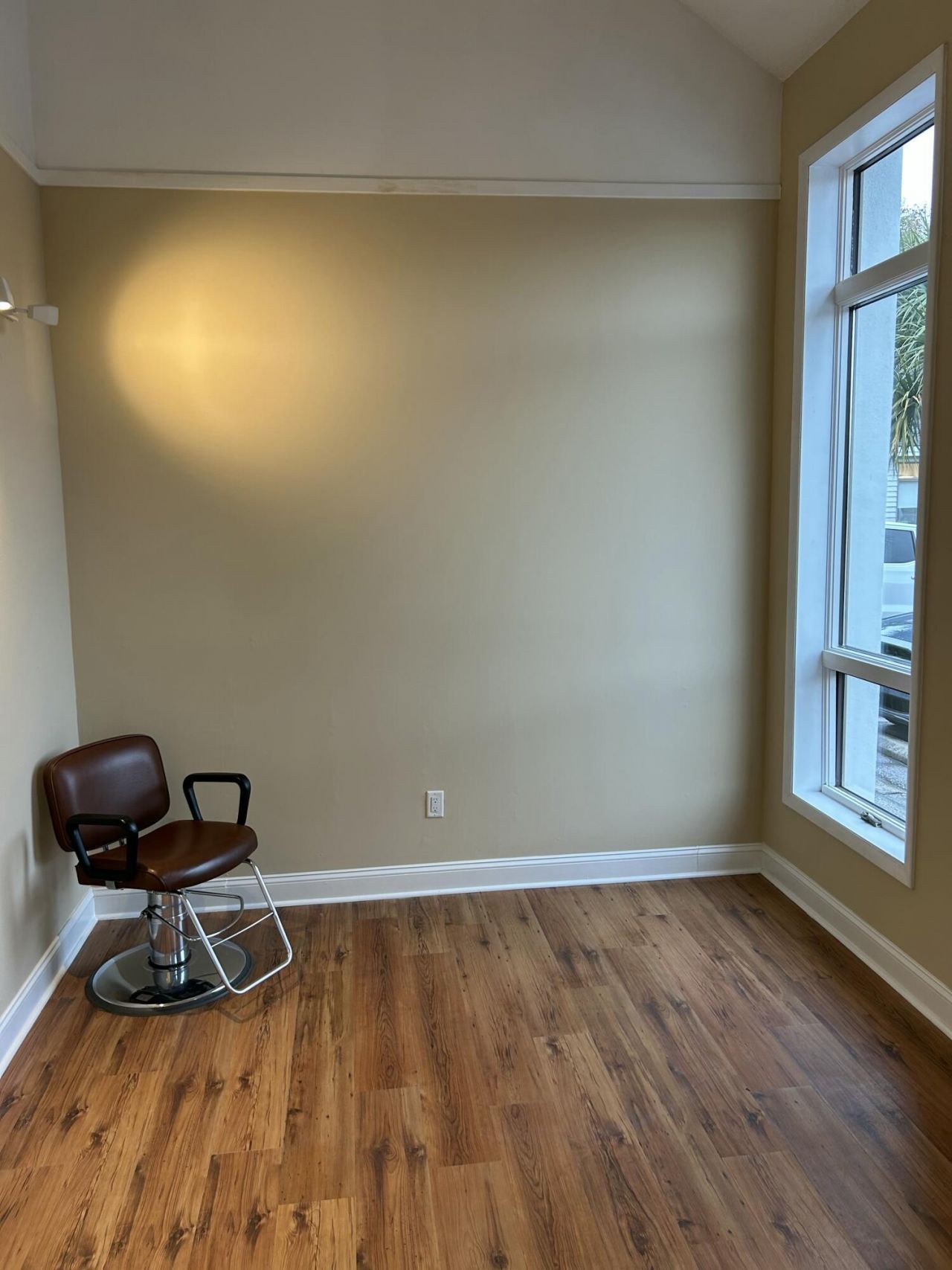 105 Wappoo Creek Drive Photo 7