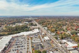 932 Savannah Highway photo 4