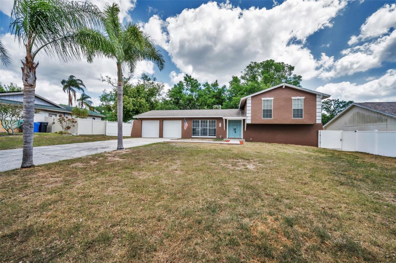 613 Valley Hill Drive, Brandon, FL 33510 Photo