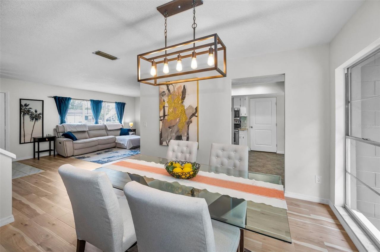 613 Valley Hill Drive, Brandon, FL 33510 Photo