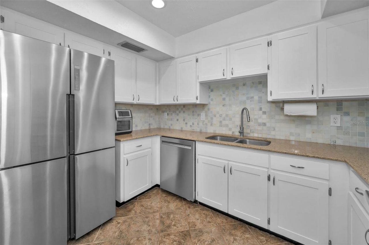 613 Valley Hill Drive, Brandon, FL 33510 Photo