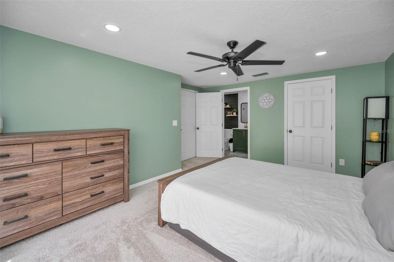 613 Valley Hill Drive, Brandon, FL 33510 Photo