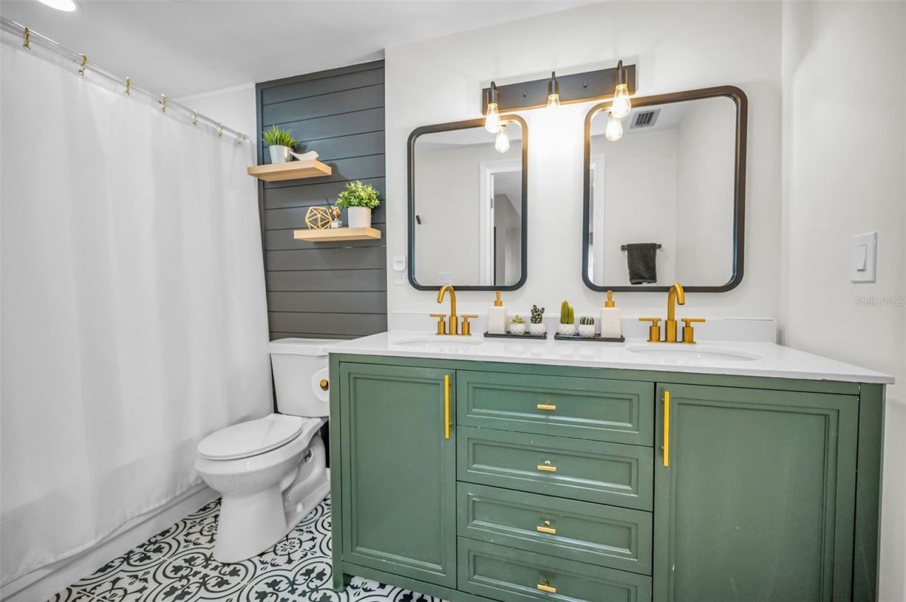 613 Valley Hill Drive, Brandon, FL 33510 Photo