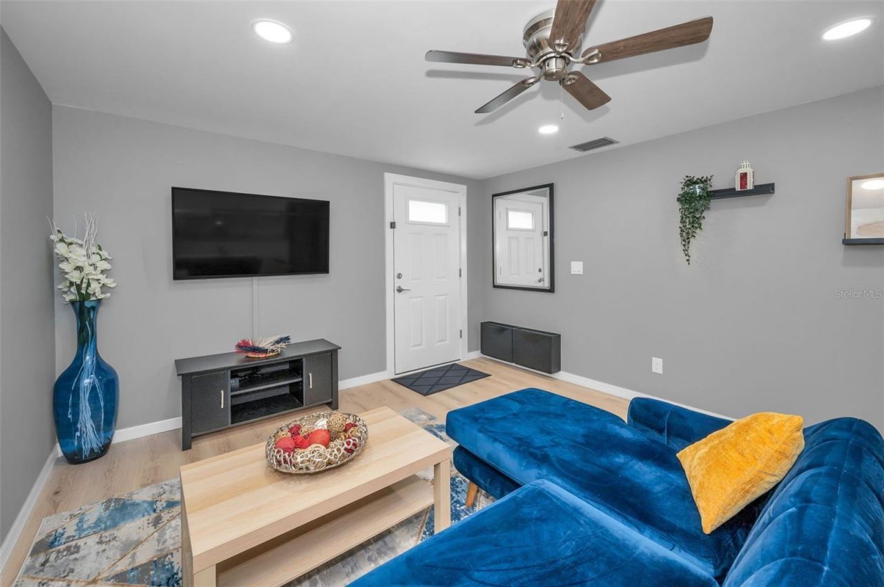 613 Valley Hill Drive, Brandon, FL 33510 Photo