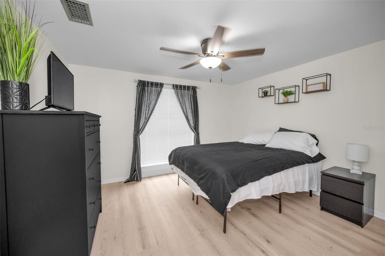 613 Valley Hill Drive, Brandon, FL 33510 Photo