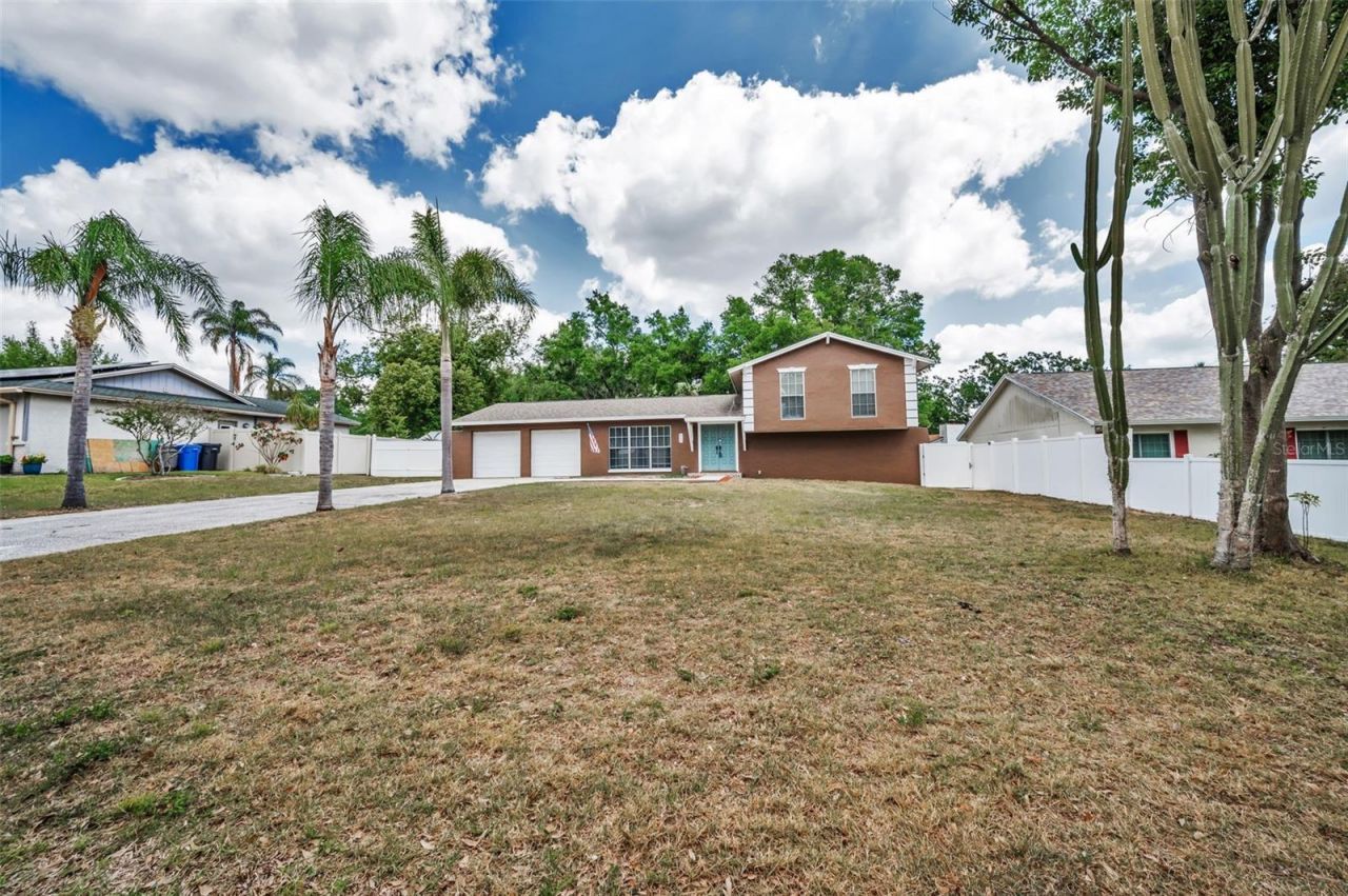 613 Valley Hill Drive, Brandon, FL 33510 Photo