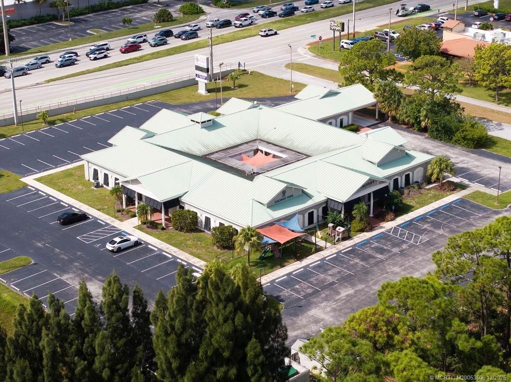 3405 NW Federal Highway, Jensen Beach, FL 34957 Photo