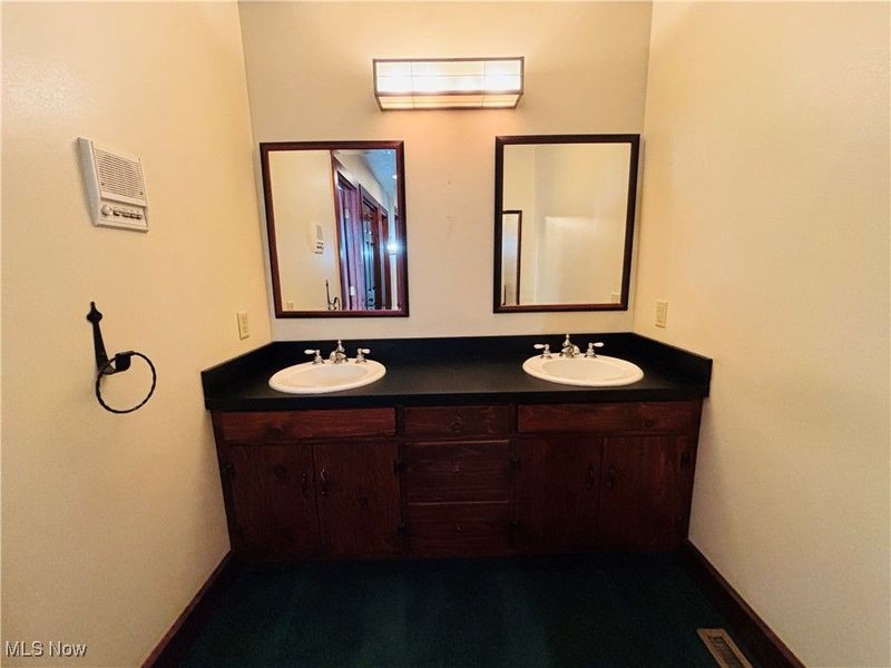 15899 Mccallum Drive, Doylestown, OH 44230 Photo 27