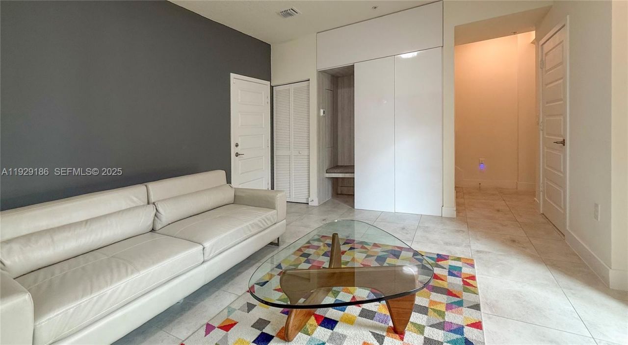 4654 NW 84th Ave, Doral, FL 33166 Photo