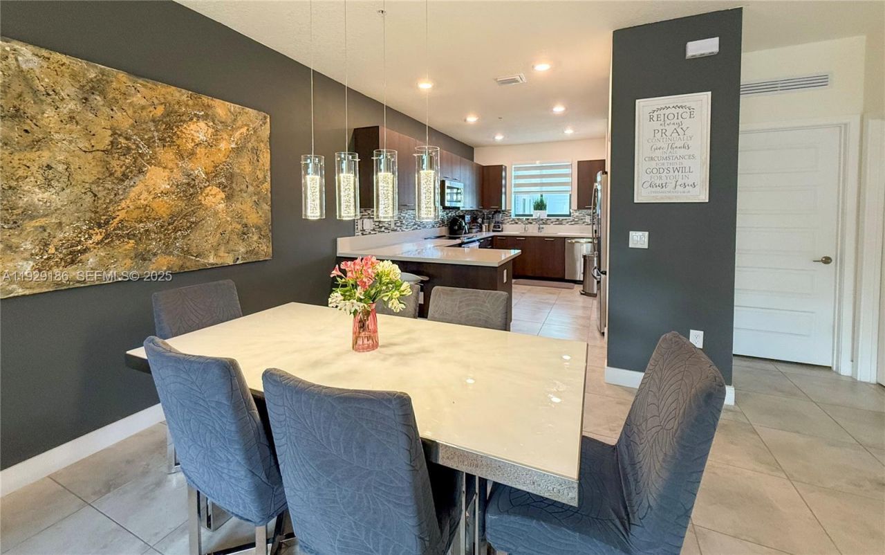 4654 NW 84th Ave, Doral, FL 33166 Photo