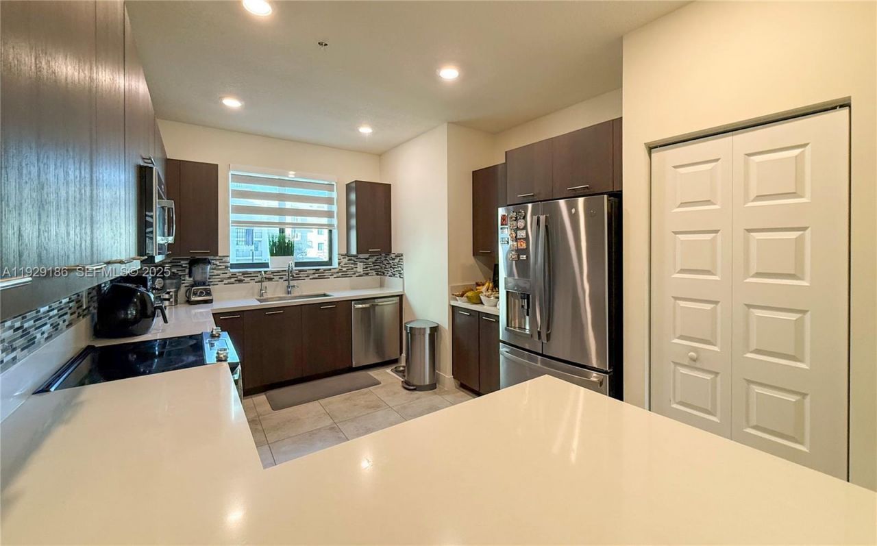 4654 NW 84th Ave, Doral, FL 33166 Photo