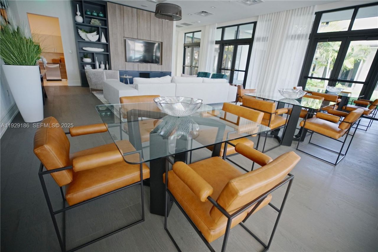 4654 NW 84th Ave, Doral, FL 33166 Photo