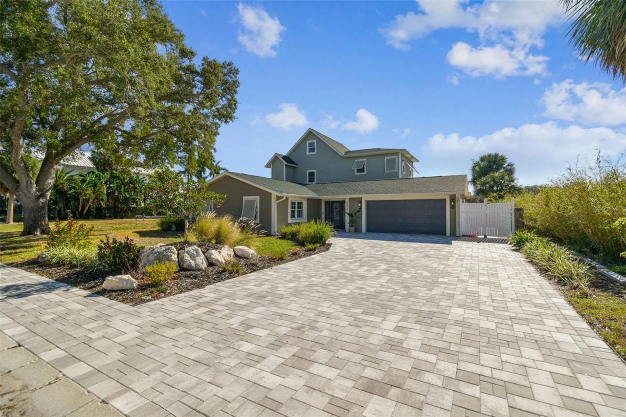 8025 Island Drive, Port Richey, FL 34668 Photo