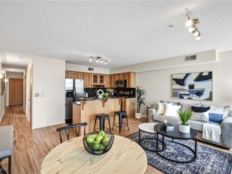 2222 Detroit Avenue, Unit 717, Cleveland, OH 44113 Photo 17