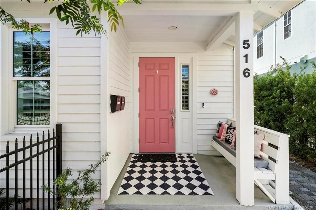 516 SW Camden Avenue, Stuart, FL 34994 Photo