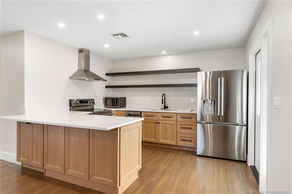 516 SW Camden Avenue, Stuart, FL 34994 Photo