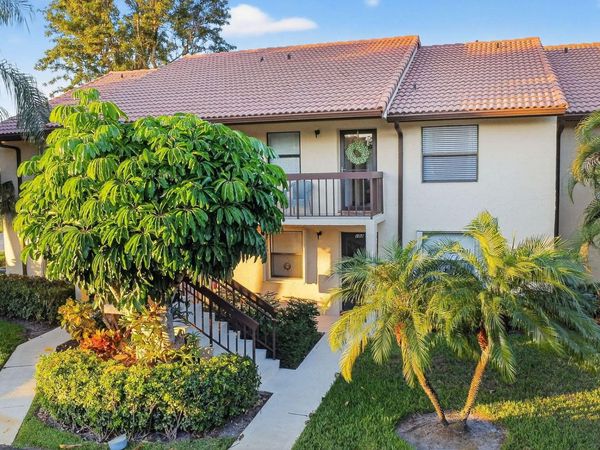4542 Lucerne Lakes Boulevard E, Unit 202, Lake Worth, FL 33467