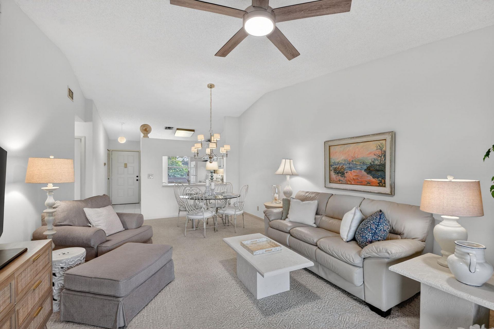 4542 Lucerne Lakes Boulevard E, Unit 202, Lake Worth, FL 33467 Photo