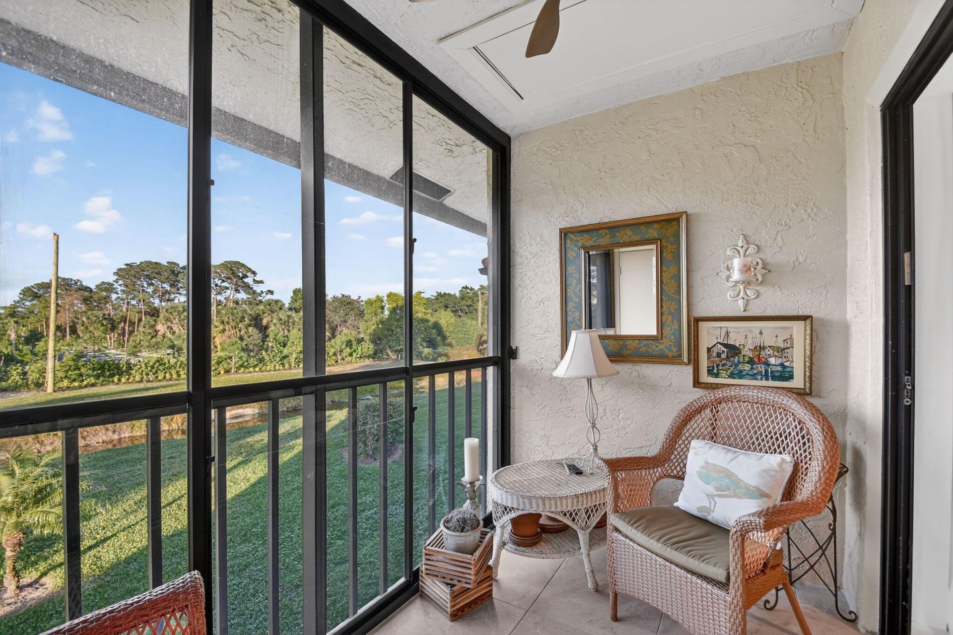 4542 Lucerne Lakes Boulevard E, Unit 202, Lake Worth, FL 33467 Photo