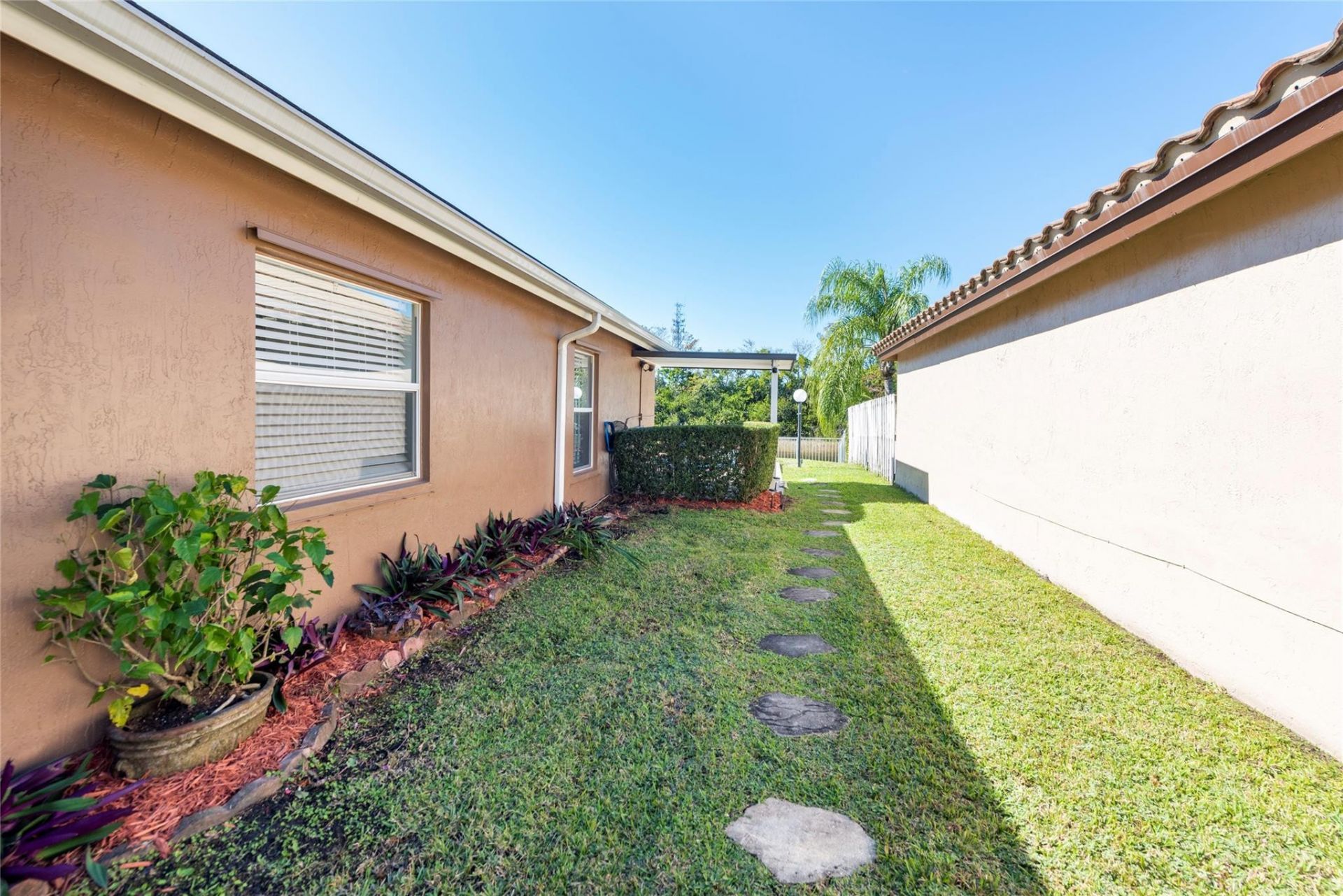 160 NW 166th Avenue, Pembroke Pines, FL 33028 Photo