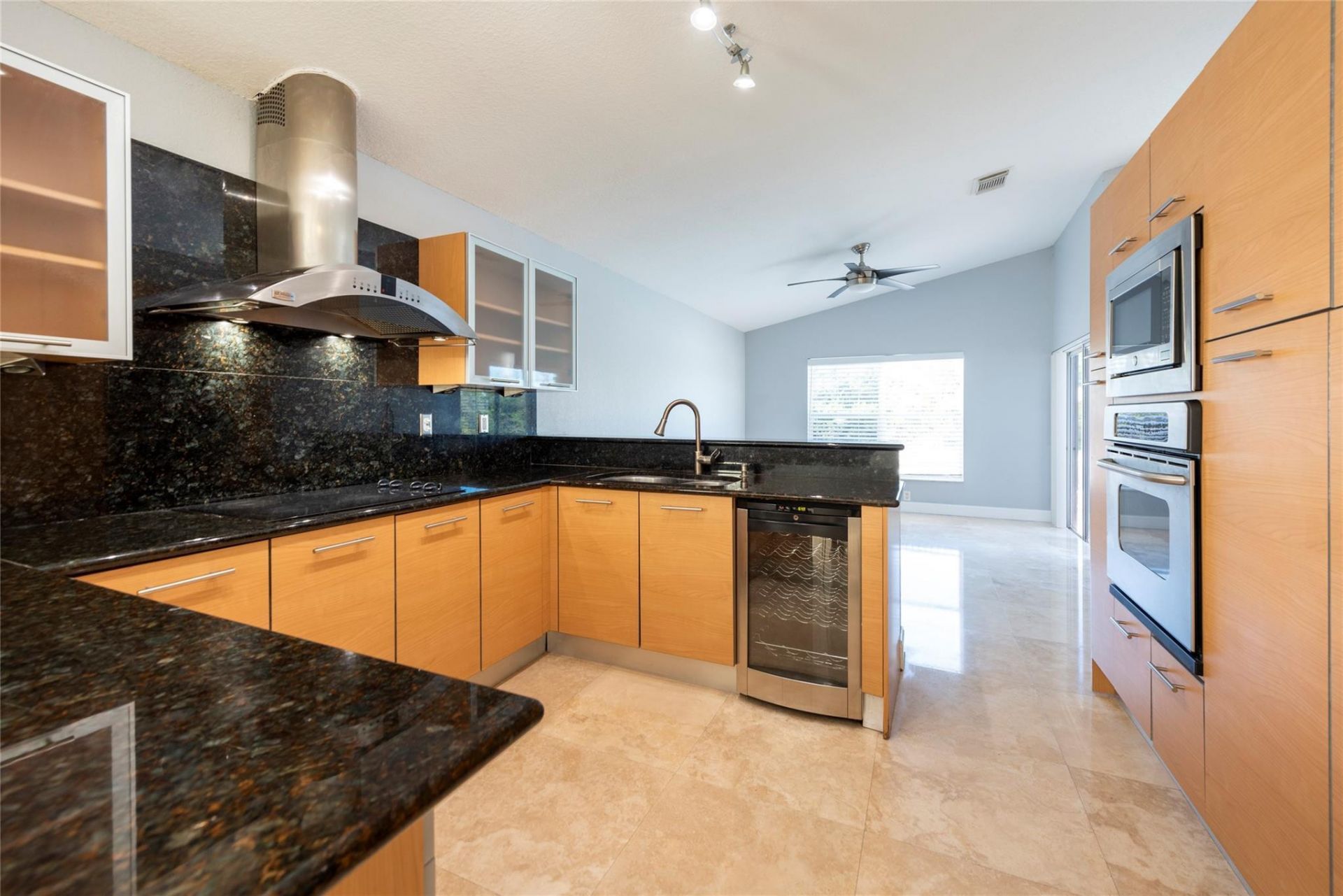 160 NW 166th Avenue, Pembroke Pines, FL 33028 Photo