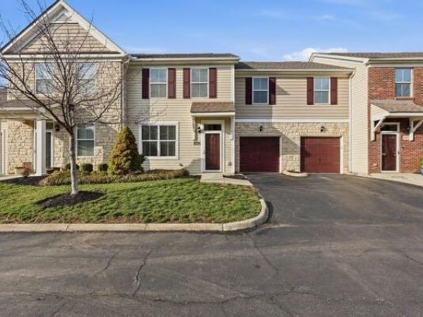 1656 Nature Drive, Unit 22, Grove City, OH 43123
