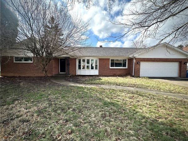 2930 Biscayne Avenue, Youngstown, OH 44505
