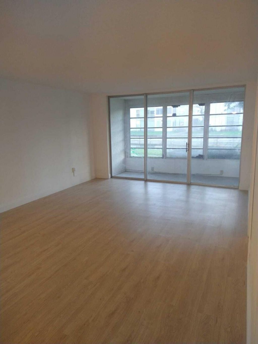 8321 Sands Point Boulevard, Unit D109, Tamarac, FL 33321 Photo