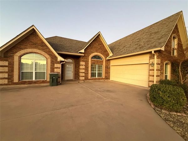 3426 Silver Oaks Drive, Abilene, TX 79606